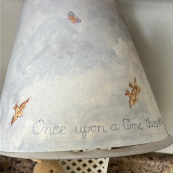 Vintage Peter Rabbit Bunny Lamp with Pastel Shade - Picture 4 of 5
